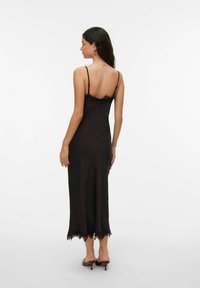 Vero Moda Juhlamekko - chocolate torte