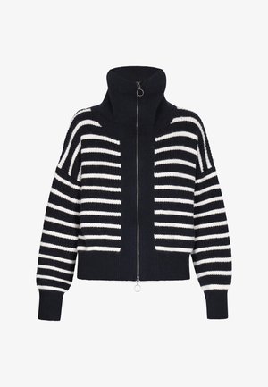 Sweter dzianinowy w niebiesko-białe paski, z wysokim kołnierzem i zamkiem błyskawicznym z przodu. Teksturowany materiał z prążkowanymi mankietami i dołem.