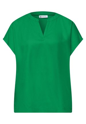 Groene damesblouse met korte mouwen, een ingesneden halslijn en een ontspannen pasvorm.