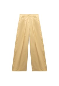 Wijde broek in lichtgele stof, met een hoge taille, een knoopsluiting aan de voorkant, twee zijzakken en een gladde textuur.