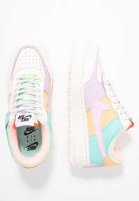Nike Sportswear AF1 SHADOW - Tenisice - pale ivory/celestial gold/tropical twist