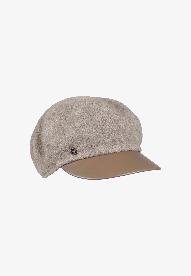 Casquette gavroche en laine grise avec visière incurvée en cuir marron et petit emblème métallique circulaire sur le côté.