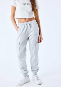 Project X Paris JOGG À POCHES MULTIPLES - Pantalones cargo - light stone