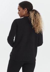 Oxmo OXNENA - Gilet - black
