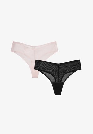 Zwei Damen-Stringtangas, eines durchsichtig schwarz und eines durchsichtig blassrosa, auf weißem Hintergrund dargestellt.