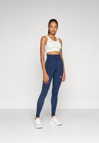 adidas Performance BER25 BRA - Sport-bh met medium support - crystal jade