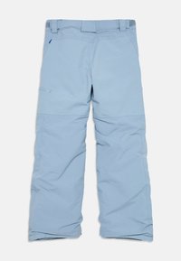 Ανοιχτό μπλε παντελόνι χιονιού με άνετη εφαρμογή, κατασκευασμένο από αδιάβροχο ύφασμα, με ζώνες και φερμουάρ στην πλευρά.