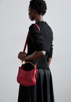 MOSCHINO HANDLE ME - Bolso de mano - rosso