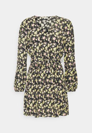 JDY Petite JDYEVIE DRESS - Vestito casual - black aop:cyclamen multi flower