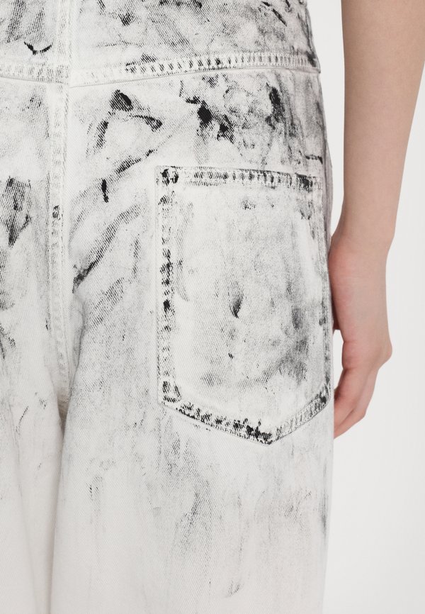 LAUREL CROWN EMBLEM - Wide Leg - fantasia bianco4