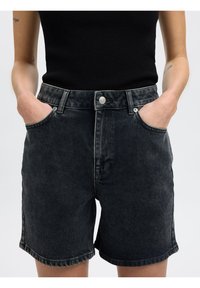 Selected Femme SLFKRISTA - Džinsiniai šortai - black denim