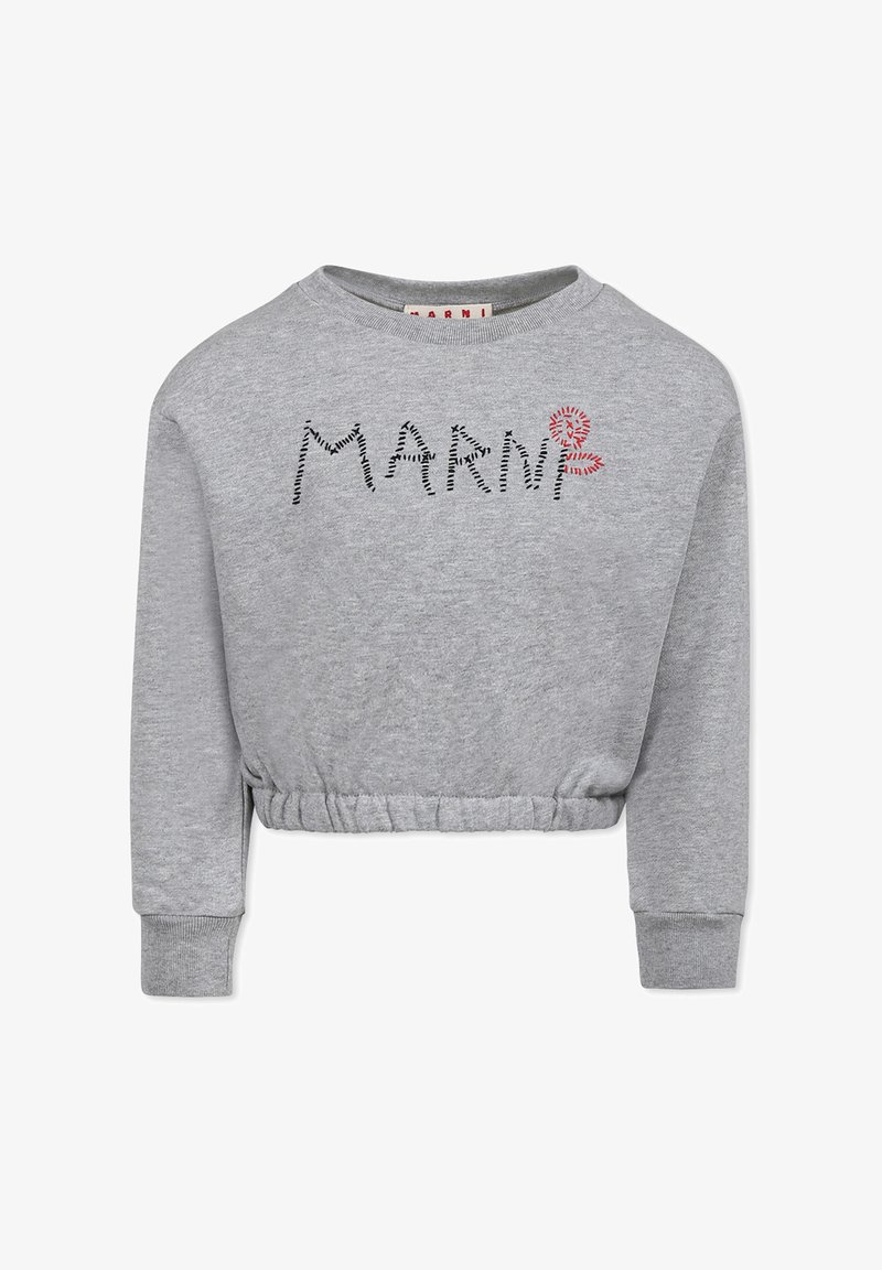 Felpa grigia corta con colletto rotondo, vita elasticizzata e testo ricamato in nero e rosso "MARNI" sul davanti. Texture morbida.