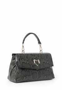 Borsa in pelle di serpente nera con design strutturato, dotata di manico superiore e dettagli in oro. Superficie testurizzata con chiusura a patta.