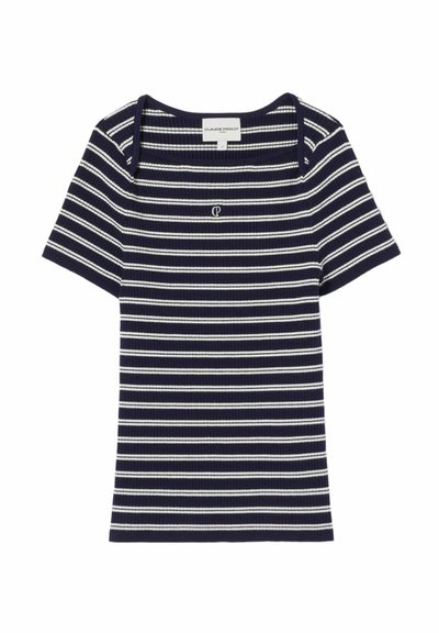 T-shirt a maniche corte a righe blu navy, con scollatura quadrata e piccolo logo bianco "CP" sul petto; tessuto a coste.
