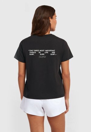 GRAPHIC TEES SHORTSLEEVE - Μπλουζάκι με στάμπα - schwarz
