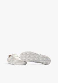 Scalpers Zapatillas - off white