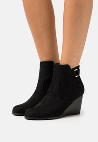 Anna Field Botines bajos - black