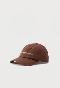 Επιλέχθηκε, brown