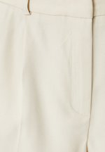 Cotton-Blend Belted Shorts With Linen In Camel - 3