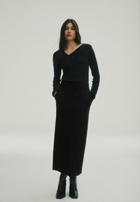 Next Zīmuļsvārki - black
