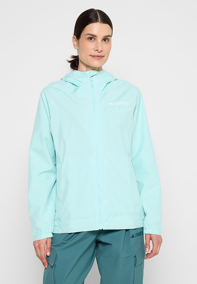 Impermeable