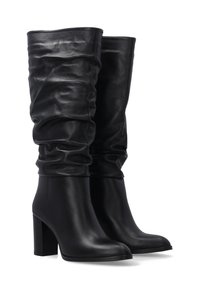 Schwarze Lederstiefel bis zum Knie zeichnen sich durch ein lässiges Design, einen breiten Schaft, eine runde Spitze und einen stabilen Blockabsatz aus. Die Oberfläche ist durchgehend glatt.
