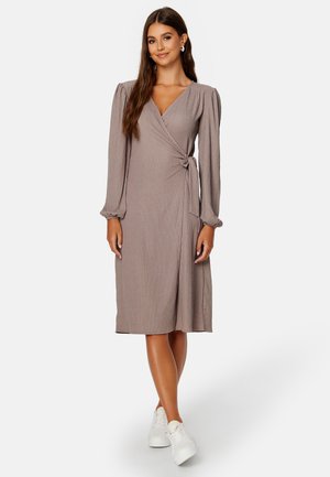 ROSEY - Day dress - brown