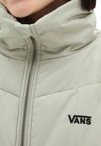 Vans FOUNDRY PUFF MTE - Winterjas - light green