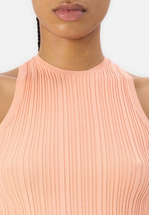 Top - bright orange3