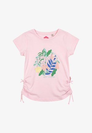 T-shirt pour filles à manches courtes de couleur rose clair avec un motif floral coloré, impression "1908" et liens à cordon sur les côtés.