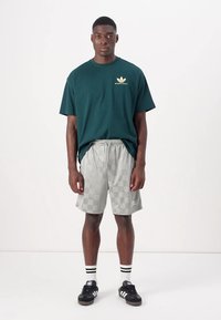 Umbro FOOTBALL - Šorti - harbor mist
