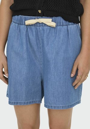 ONLY ONLBEA GERADE GESCHNITTEN - Shorts vaqueros - medium blue denim