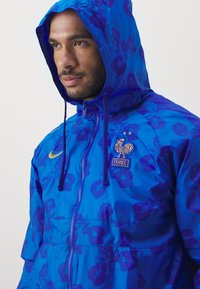 Nike Performance FRANCE FFF TRACK SUIT HOODED - National team wear - royal blue/bright blue/club gold