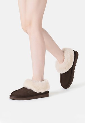 Slippers - chocolate