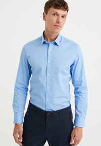 WE Fashion - THE SMART SHIRT - Business skjorter - light blue Miniaturebillede 1