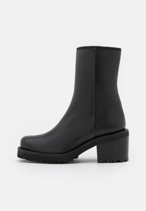 Botines - black