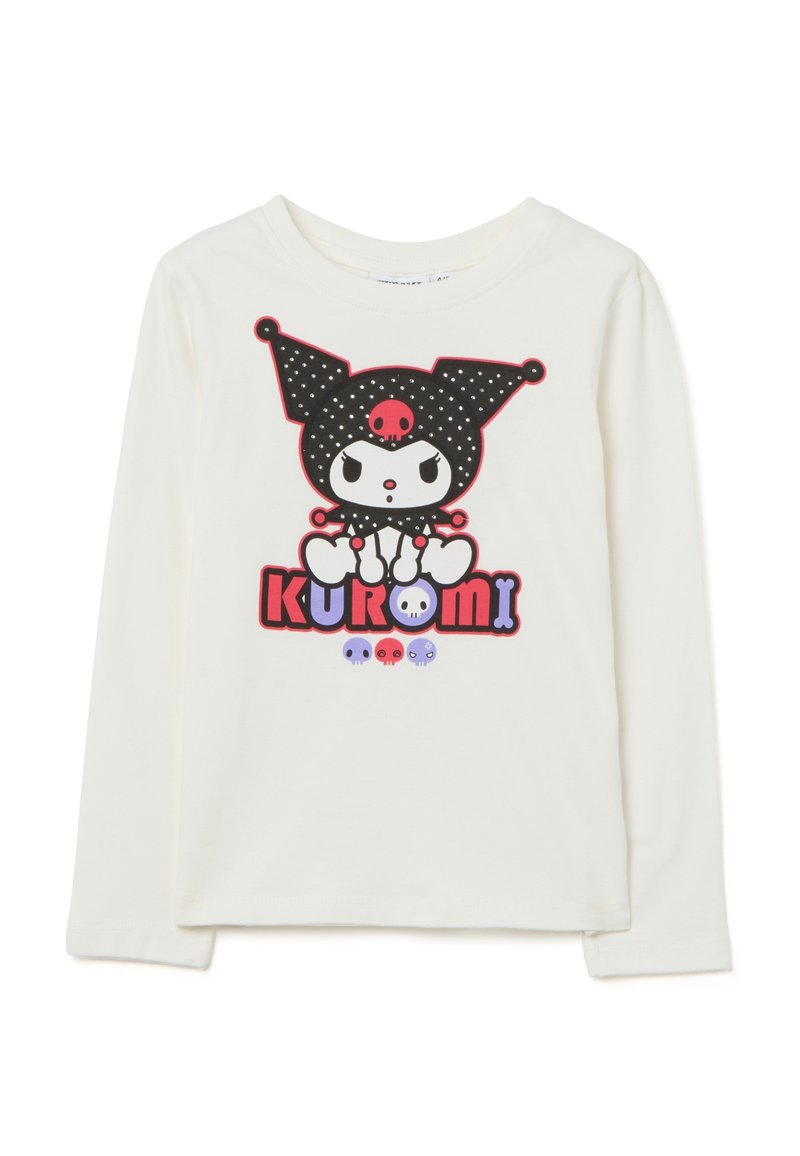 Weißes Langarmhemd mit einem Cartooncharakter, der einen schwarzen Gauklerhut mit weißen Punkten trägt, roten Totenschädel und dem Text "KUROMI" darunter.