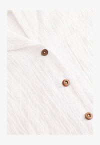 Unausgewählt, white