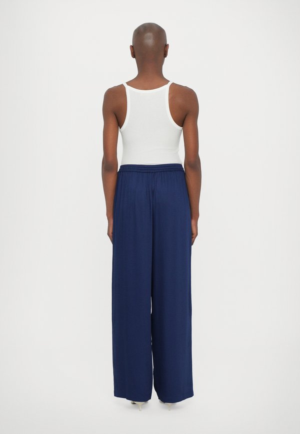 AVA TROUSERS - Trousers4