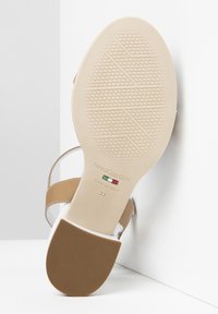 NeroGiardini Sandali - bianco
