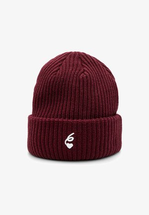 Bordowa dzianinowa czapka z prążkowaną fakturą. Posiada podwinięty mankiet oraz małe białe logo wyszyte z przodu. Wykonana z miękkiego, ciepłego materiału.