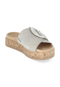 Sandale mule en suède gris clair à bout ouvert avec une grande boucle décorative et une semelle plateforme texture liège.