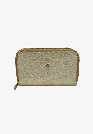 Portefeuille zippé métallique doré avec petit emblème étoile et logo « Mila Louise » sur le devant, sur fond blanc uni.