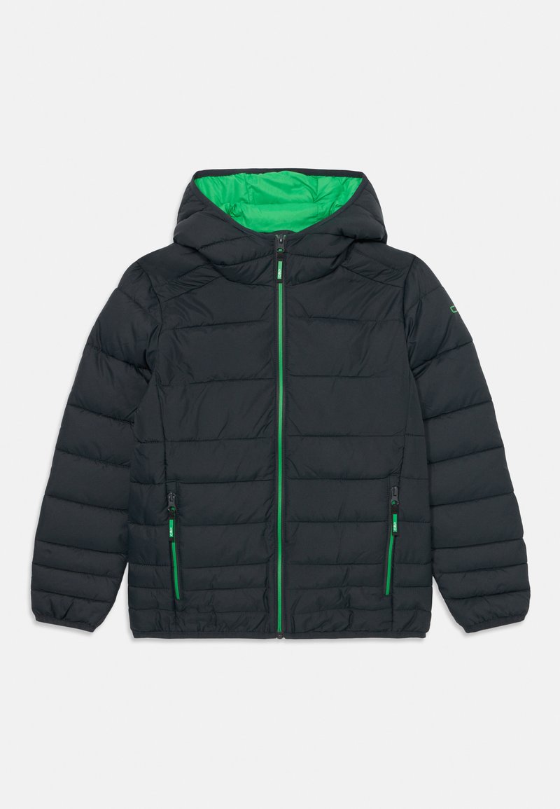 Schwarze Pufferjacke mit grünem Innenfutter, Kapuze und Frontreißverschluss. Verfügt über zwei seitliche Reißverschlusstaschen mit grünen Akzenten und gesteppter Textur.