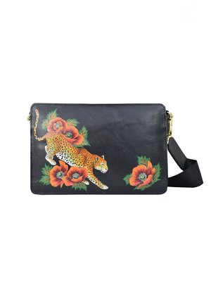 HANDPAINTED - Umhängetasche - enigmatic leopard
