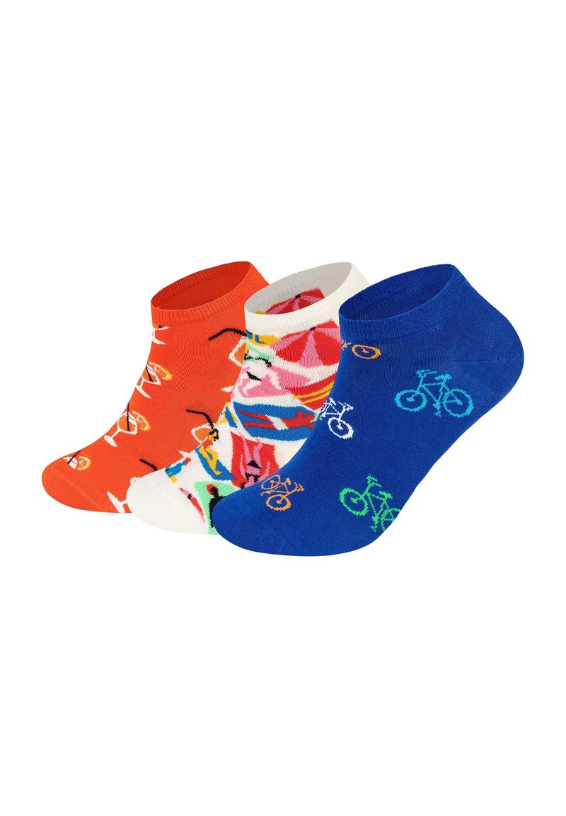 Drie paar enkelsokken: oranje met patroon, wit met kleurrijk ontwerp en blauw versierd met fietsgrafieken. Katoenmengsel.
