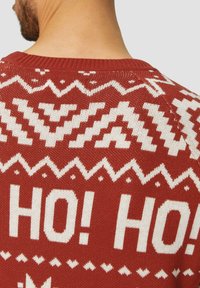 s.Oliver CHRISTMAS - Strickpullover - chilirot
