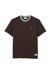 T-shirt marrone in cotone con vestibilità slim, collo a giro in costina bianco e verde, maniche corte e piccolo logo Lacoste verde sul petto.