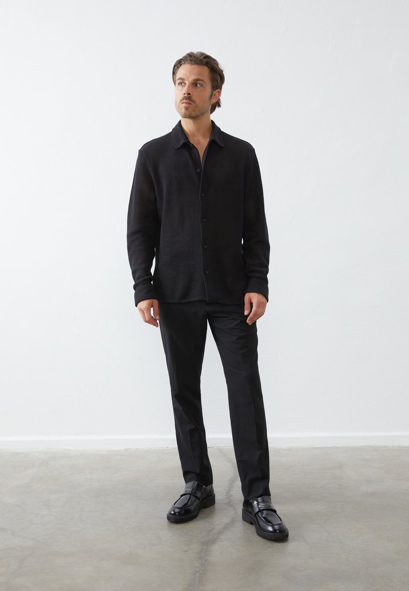 Zign LEATHER - Alkalmi belebújós cipők - black
