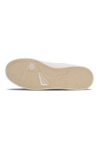 Thumbnail Image 5